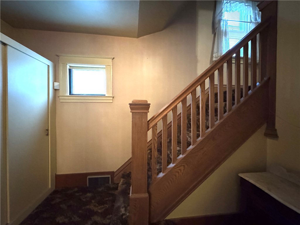 107 Arbutus Street Rochester, NY 14609 - Photo 3 of 22