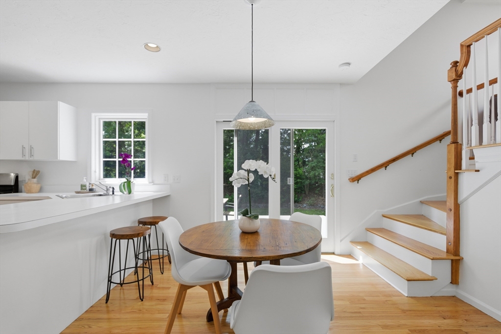 81 Parish Road Needham, MA 02494 - Photo 10 of 34
