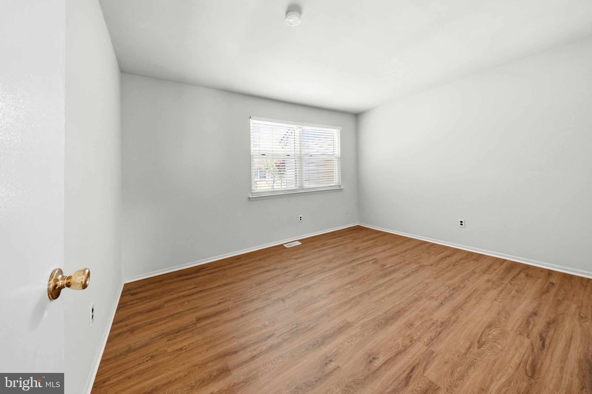 202 Shady Lane Marlton, NJ 08053 - Photo 28 of 38 an empty room with a window