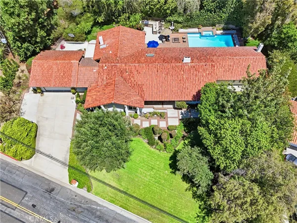 $2,588,000 | 2101 Pioneer Avenue, Fullerton, CA 92831