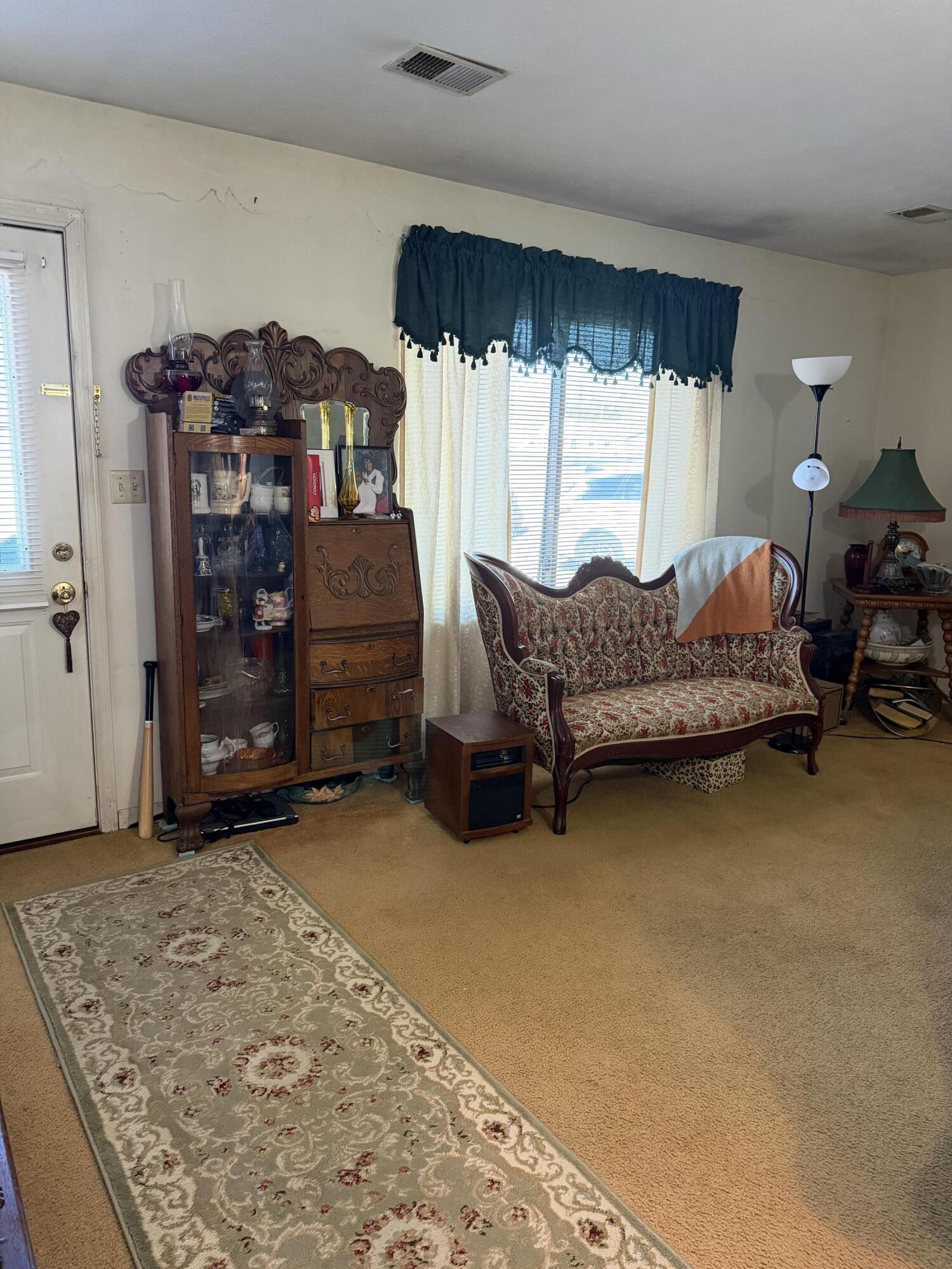 1217 Oak Hill Road Somerset, KY 42503 - Photo 6 of 16 IMG_0410