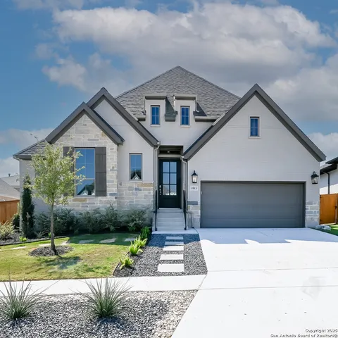$624,900 | 1913 Luna Street, New Braunfels, TX 78132