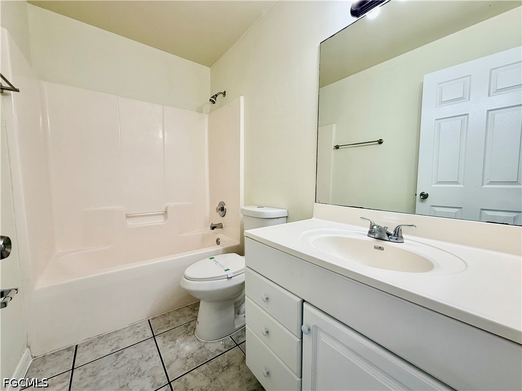 4737 28th Street Southwest Lehigh Acres, FL 33973 - Photo 7 of 17