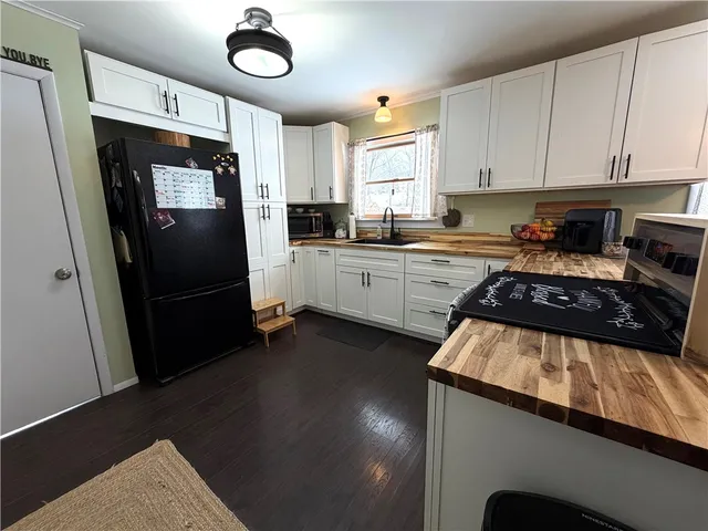 $219,900 | 8524 Green Road, West Sparta, NY 14437