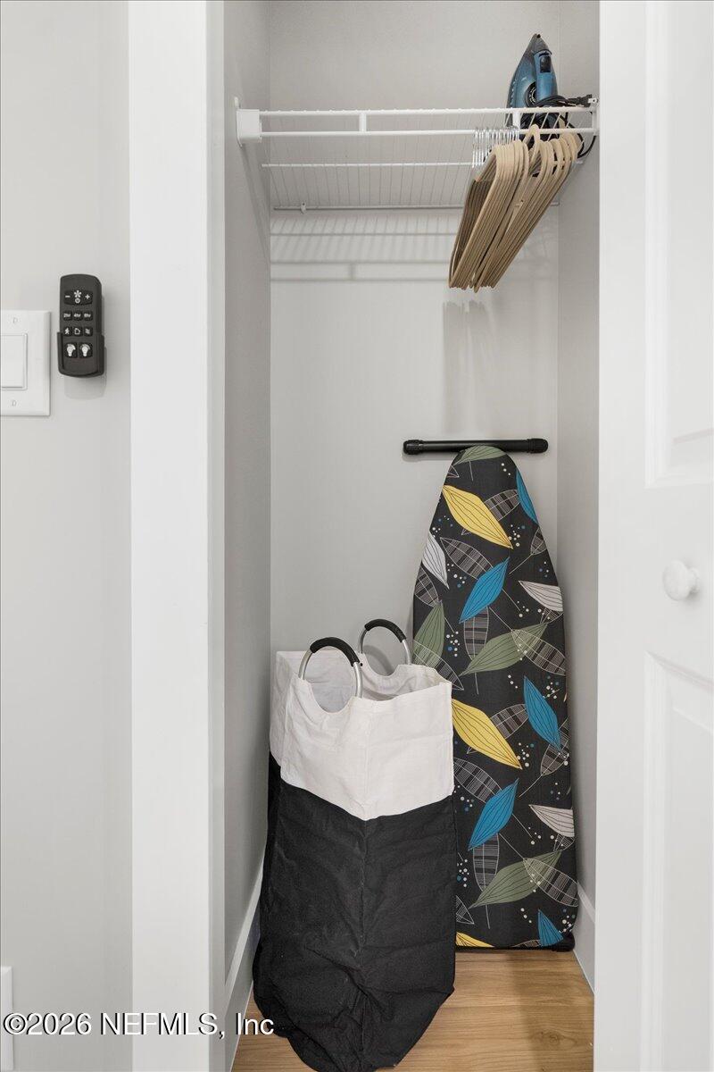 800 9th Street St. Augustine, FL 32084 - Photo 24 of 45 a utility room with dryer and washer