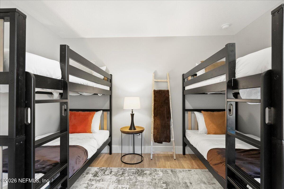 800 9th Street St. Augustine, FL 32084 - Photo 29 of 45 a living room with furniture