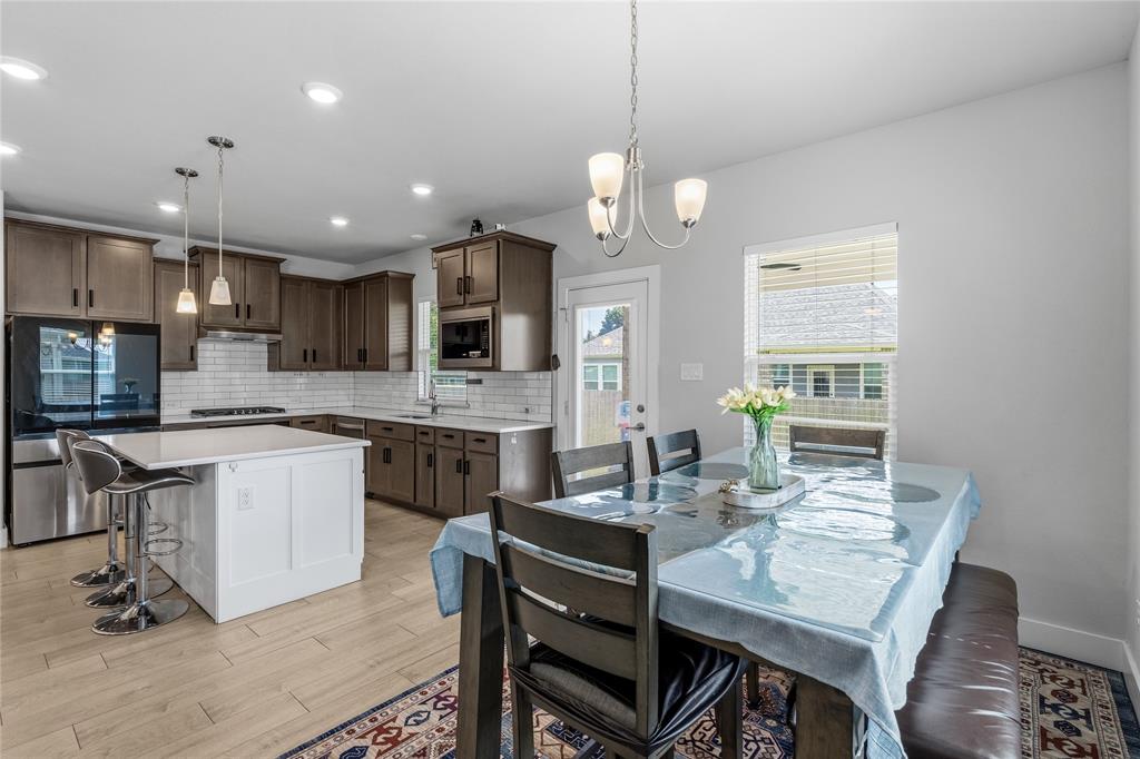 411 West Harwood Road Euless, TX 76039 - Photo 7 of 40