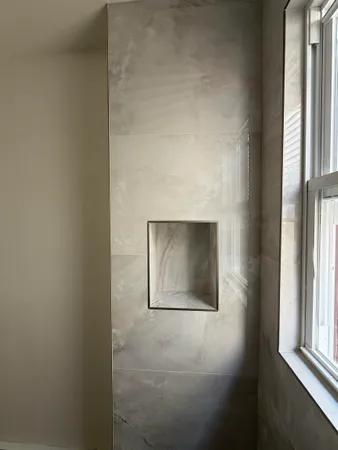 $2,275 | 132 Bayview Avenue, Unit 2, Jersey City, NJ 07305