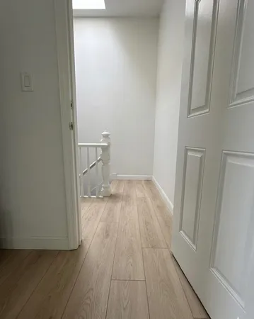 $2,275 | 132 Bayview Avenue, Unit 2, Jersey City, NJ 07305
