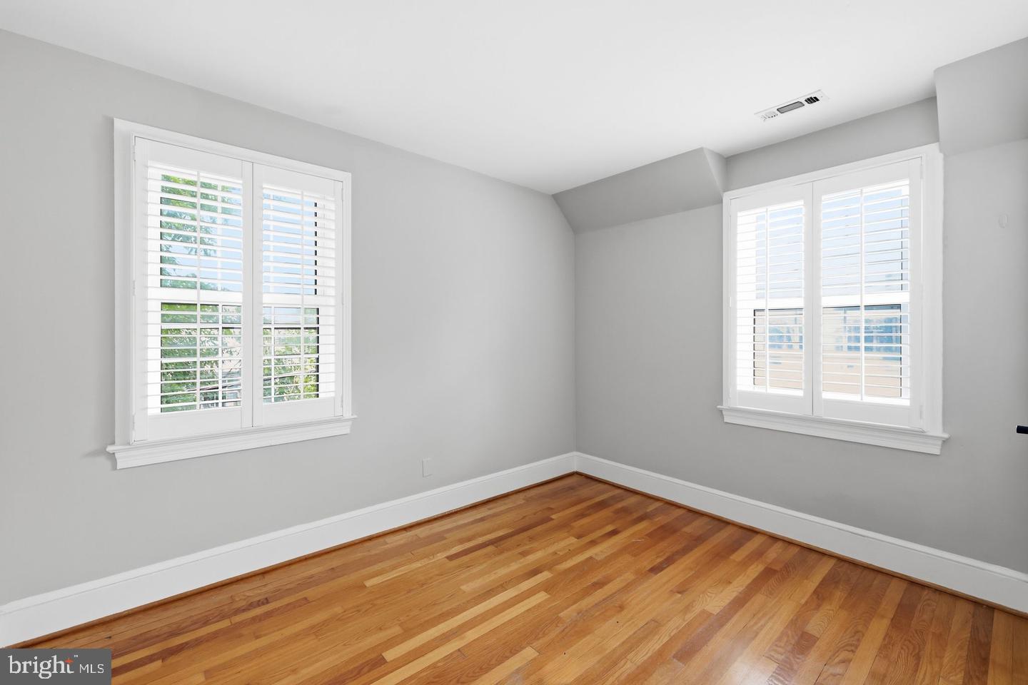 1706 North Glebe Road Arlington, VA 22207 - Photo 24 of 44 Gallery Image 24