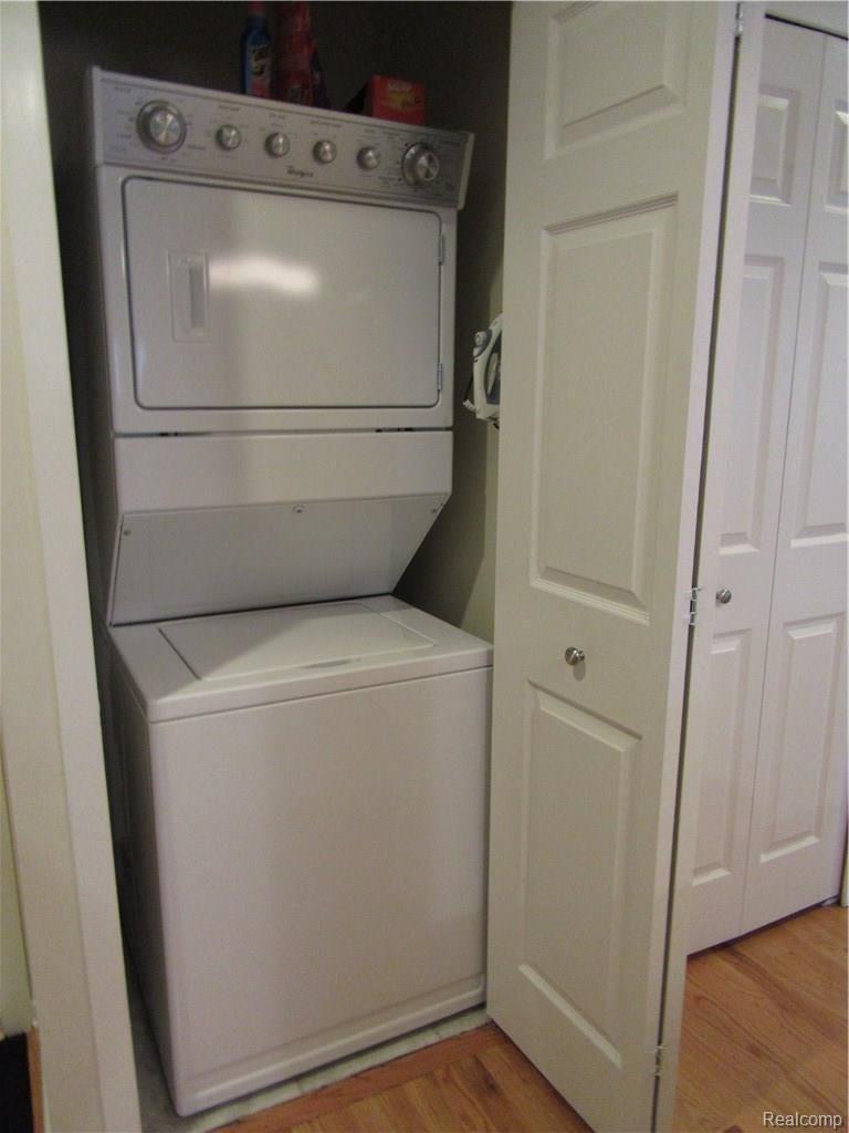 30908 Jasper Ridge, Unit 161 Novi, MI 48377 - Photo 18 of 28 Main Floor Laundry