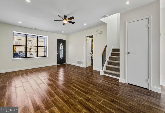 $295,000 | 10 Heywood Lane, Sicklerville, NJ 08081