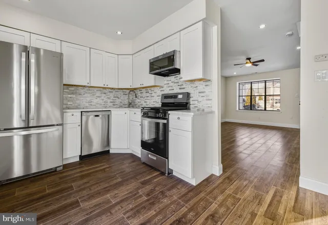 $295,000 | 10 Heywood Lane, Sicklerville, NJ 08081