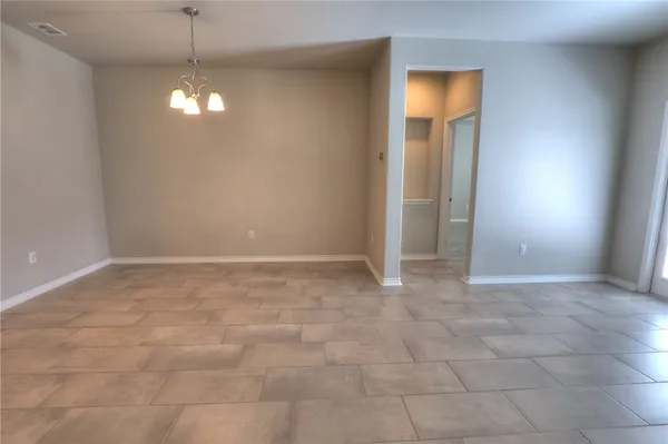a view of empty room with window