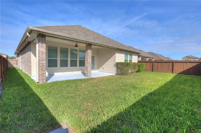 $2,400 | 8114 Luz De Luna Street, Corpus Christi, TX 78414