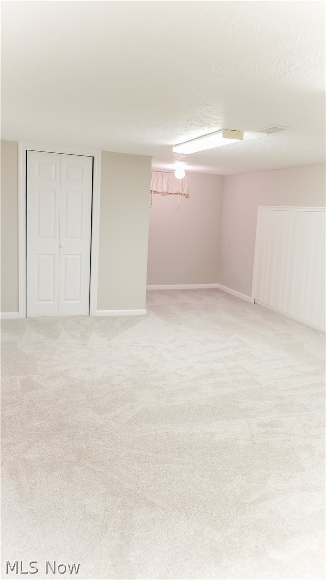 2535 Fenwick Road Cleveland, OH 44118 - Photo 23 of 33 Gallery Image 23