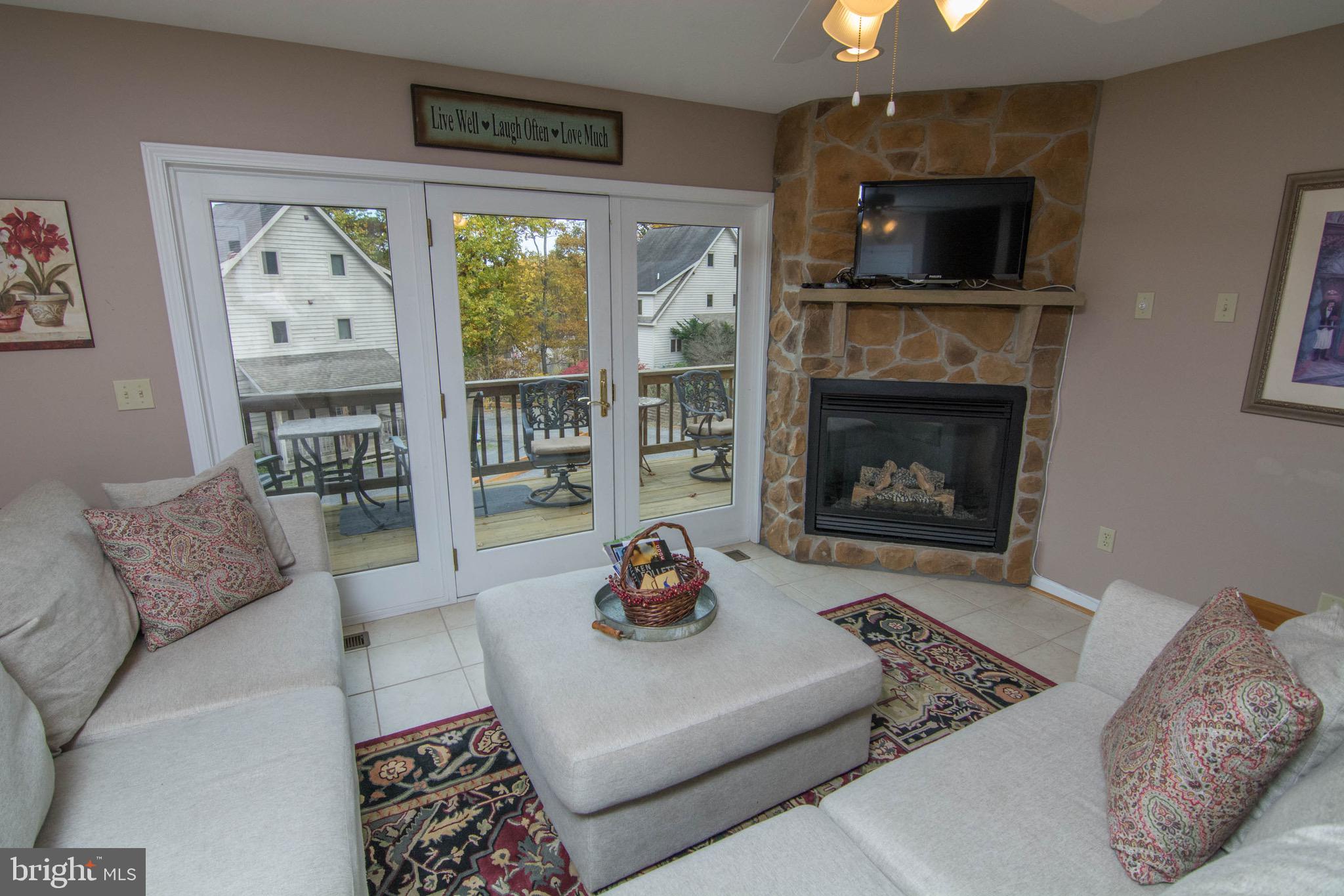 175 Roman Ridge Road Oakland, MD 21550 - Photo 6 of 49 Gallery Image 6