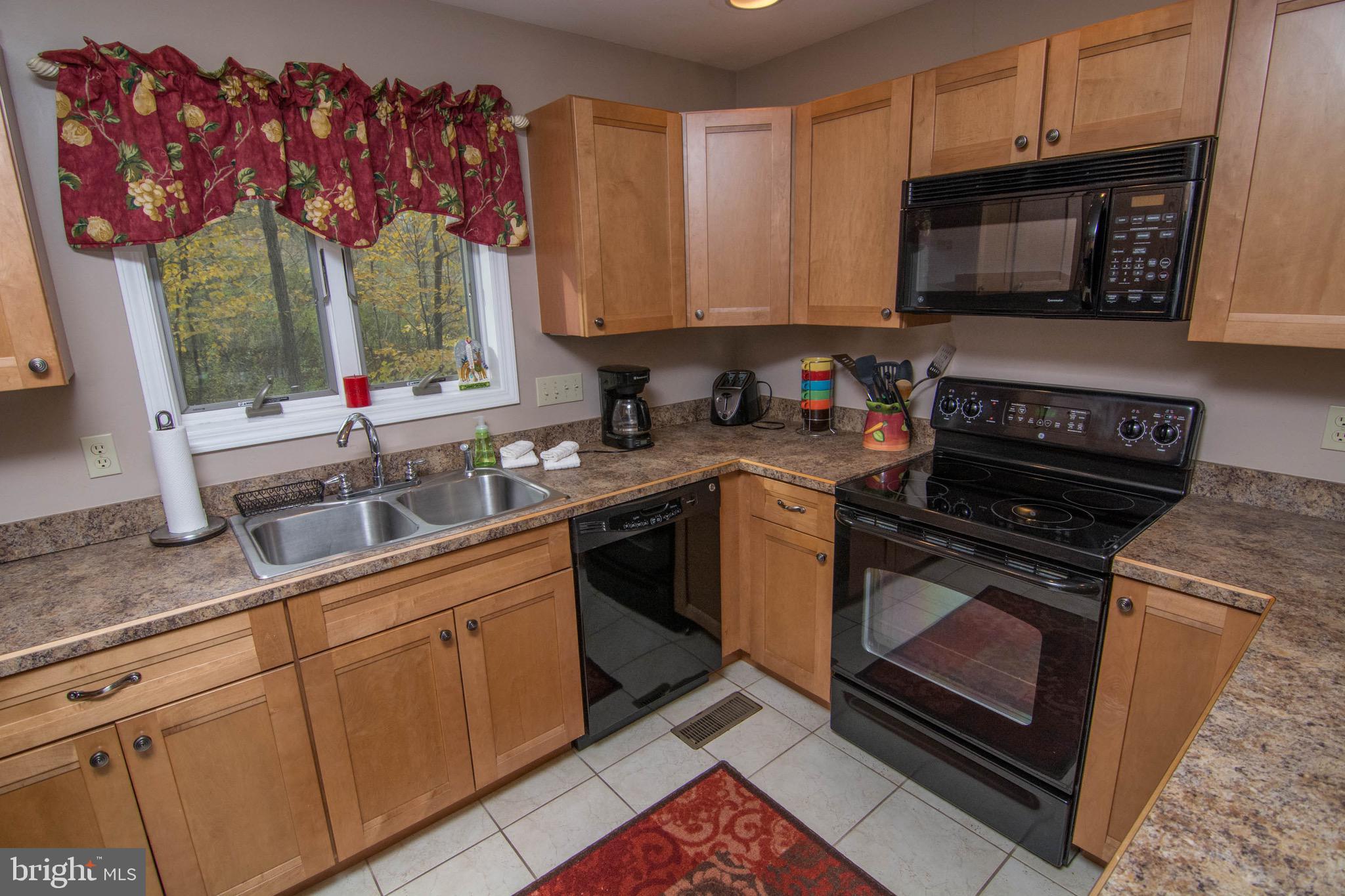 175 Roman Ridge Road Oakland, MD 21550 - Photo 7 of 49 Gallery Image 7