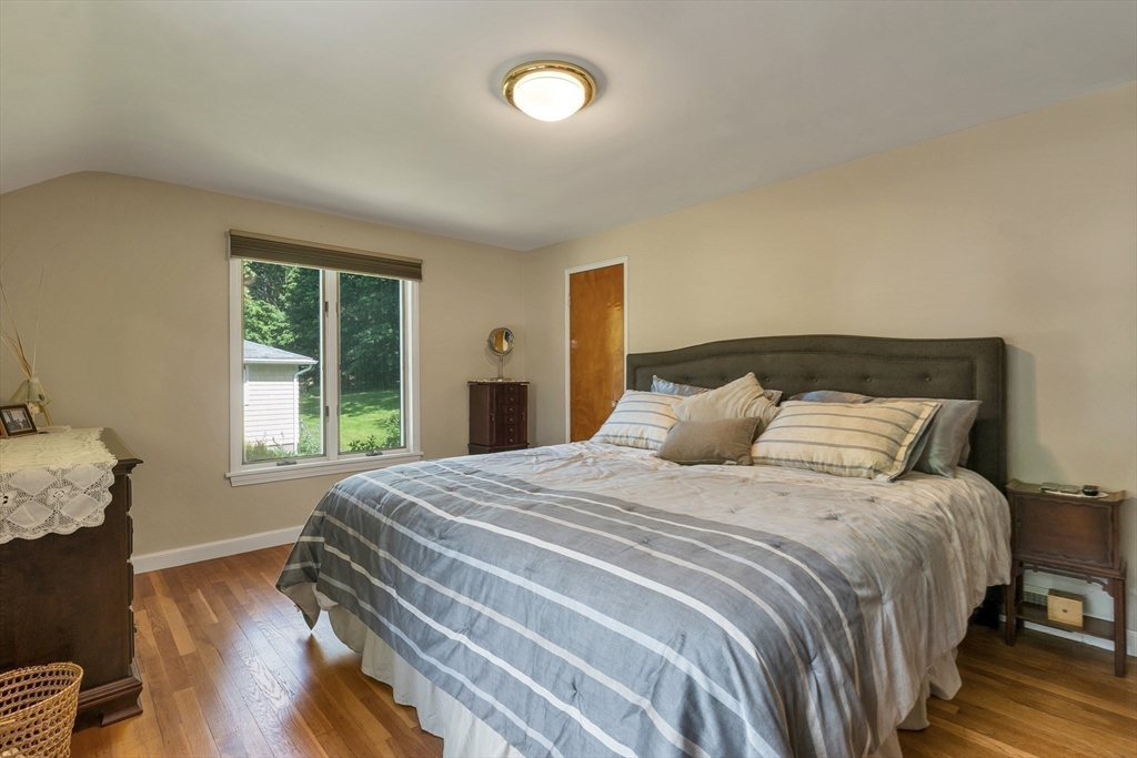 29 Trickett Road Lynnfield, MA 01940 - Photo 15 of 38