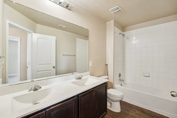 $2,250 | 223 Camellia Drive, Hutto, TX 78634