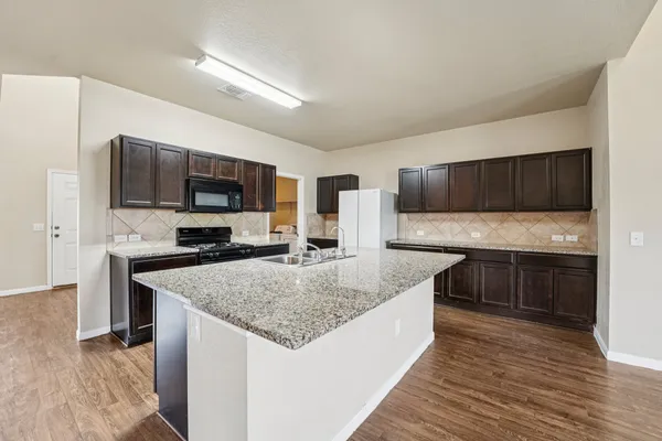 $2,250 | 223 Camellia Drive, Hutto, TX 78634