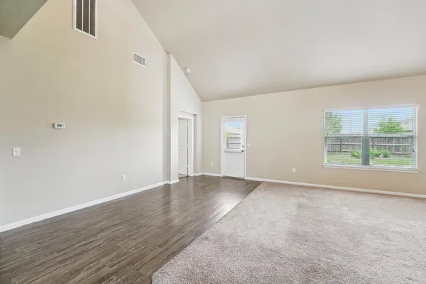 $2,250 | 223 Camellia Drive, Hutto, TX 78634