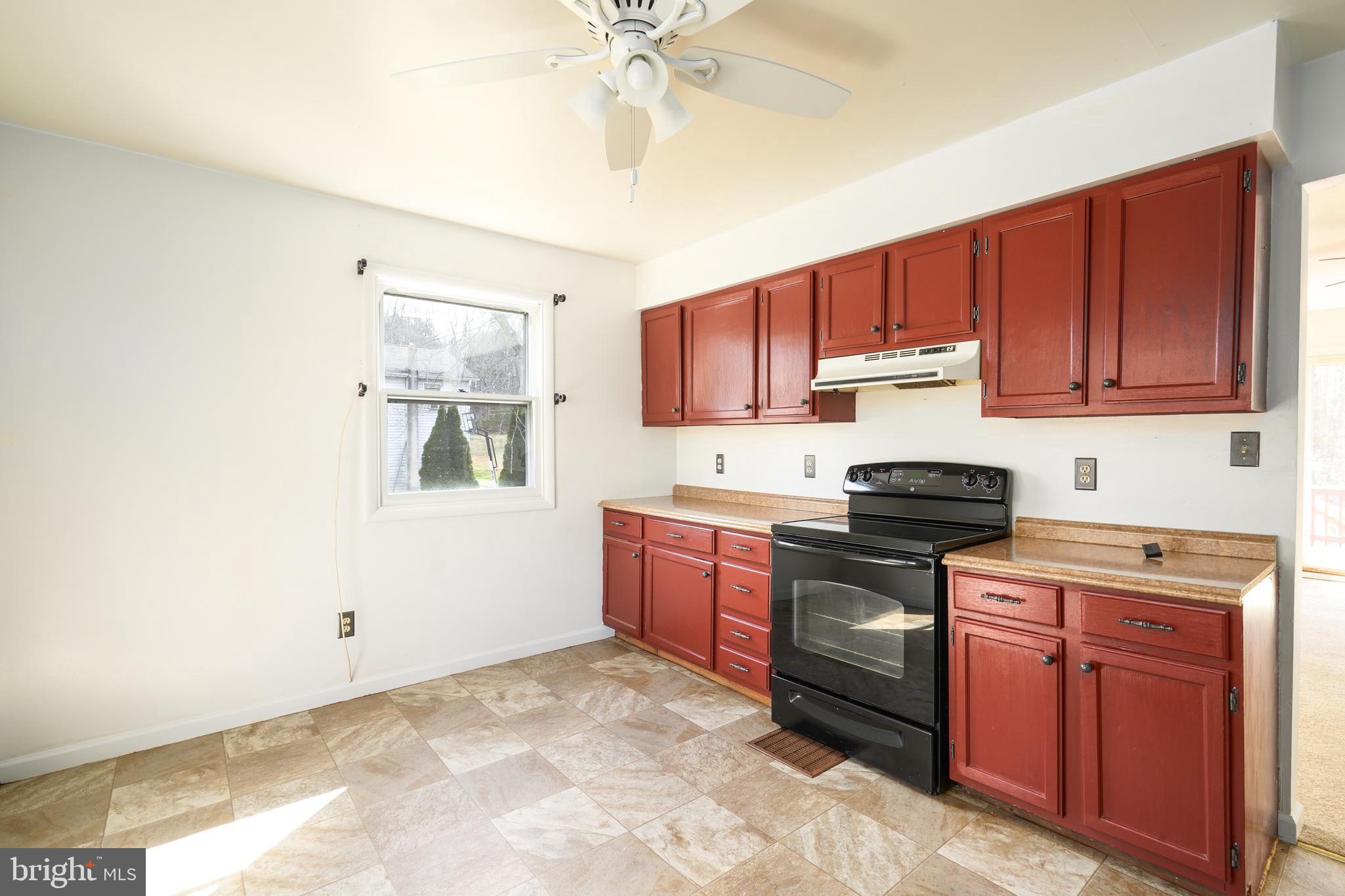 832 Nottingham Road Elkton, MD 21921 - Photo 12 of 25 Kitchen view #2
