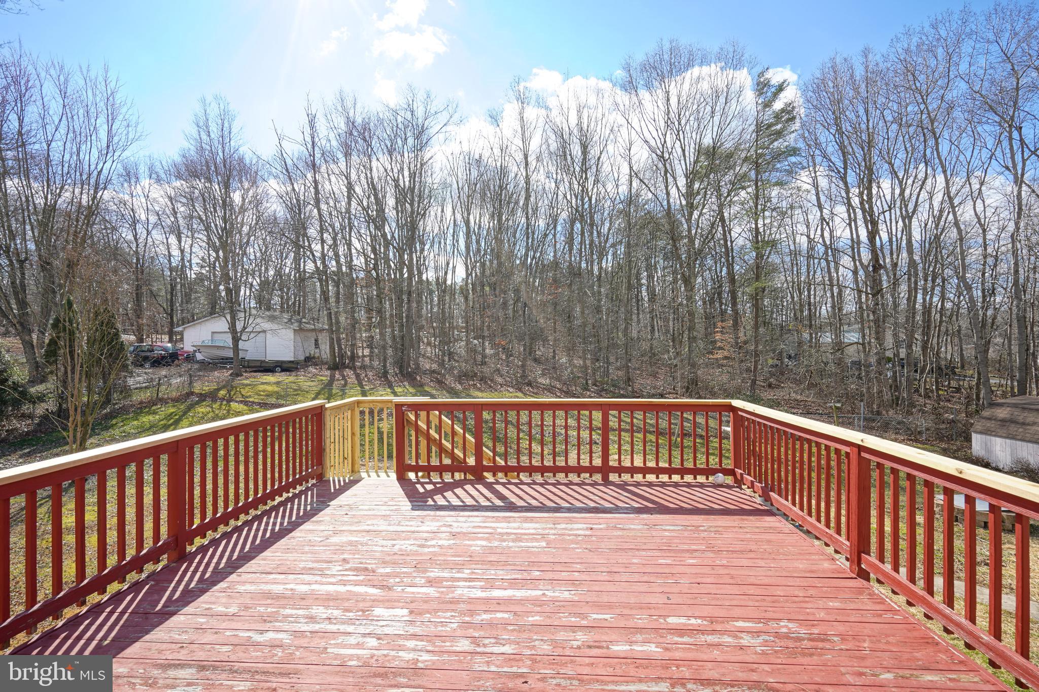 832 Nottingham Road Elkton, MD 21921 - Photo 5 of 25 Deck w/ new stairs leading to the yard