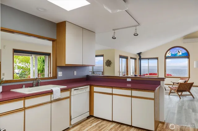 $825,000 | 5495 Windmill Lane, Freeland, WA 98249