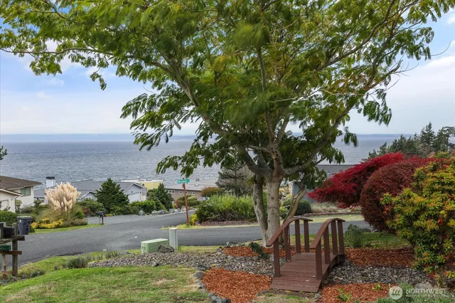 $825,000 | 5495 Windmill Lane, Freeland, WA 98249