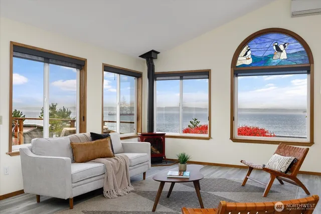 $825,000 | 5495 Windmill Lane, Freeland, WA 98249