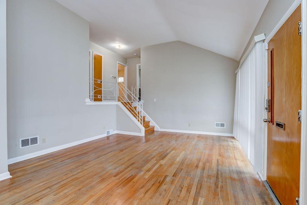 5640 Lawrence Road Cincinnati, OH 45248 - Photo 12 of 36 Gallery Image 12
