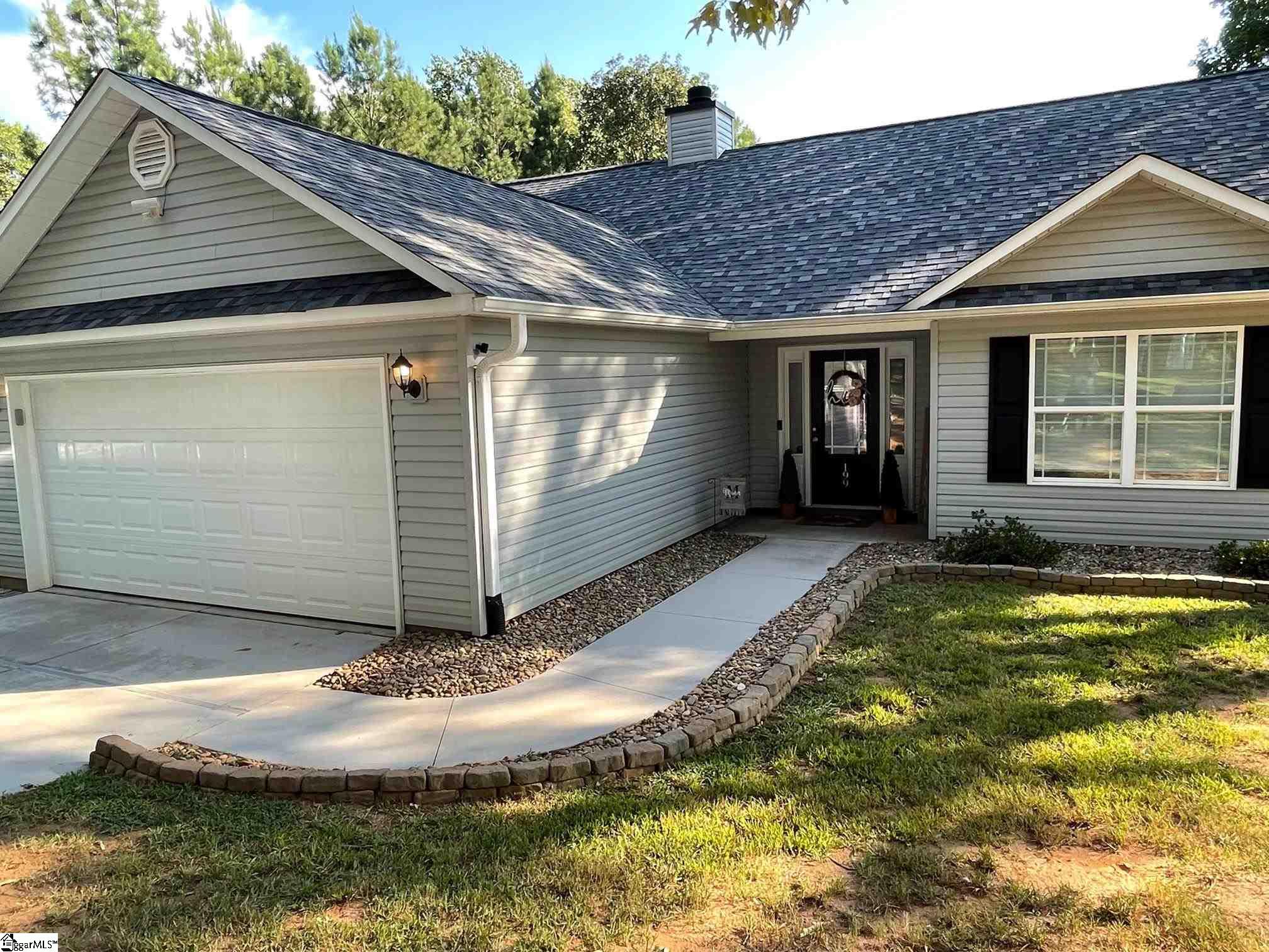 199 Ridgecrest Drive Williamston, SC 29697 - Photo 2 of 26 Gallery Image 2
