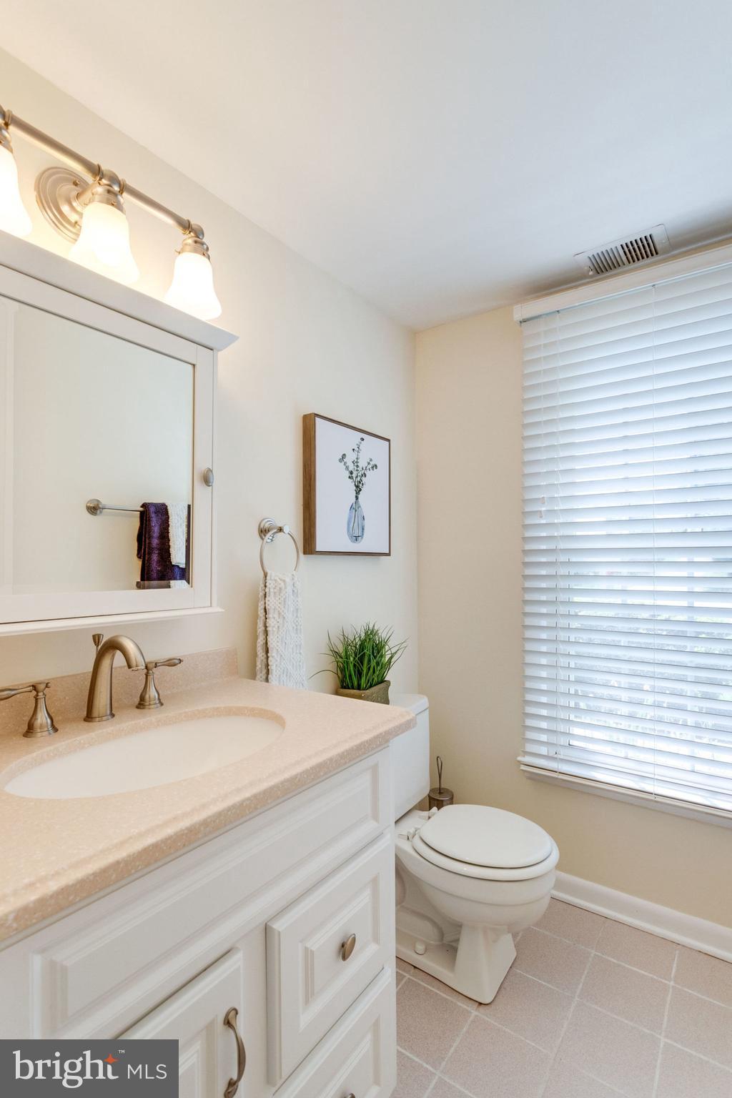 12726 Builders Road Herndon, VA 20170 - Photo 25 of 52 Gallery Image 25