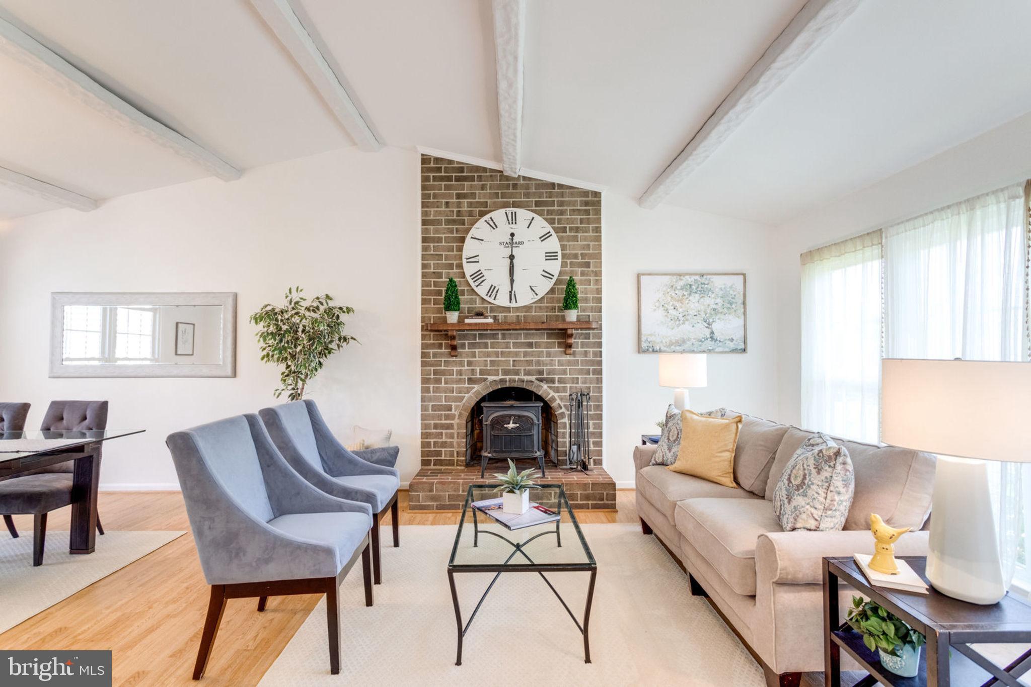 12726 Builders Road Herndon, VA 20170 - Photo 4 of 52 Gallery Image 4
