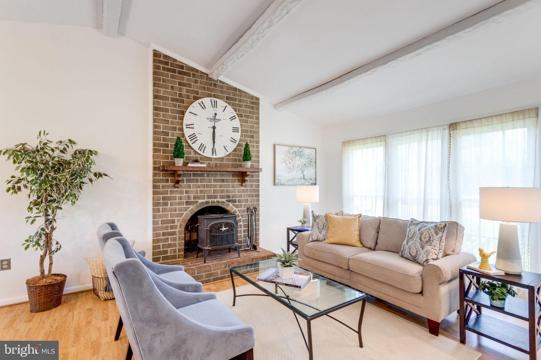 12726 Builders Road Herndon, VA 20170 - Photo 5 of 52 Gallery Image 5