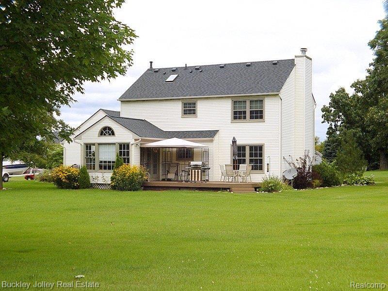 7608 Bingham Road Brighton, MI 48116 - Photo 14 of 14 Back