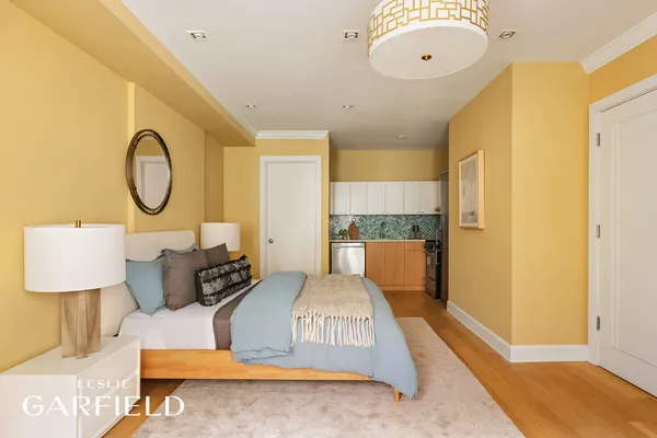 $12,995,000 | 33 West 71st Street | Upper West Side