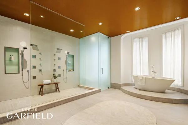 $12,995,000 | 33 West 71st Street | Upper West Side