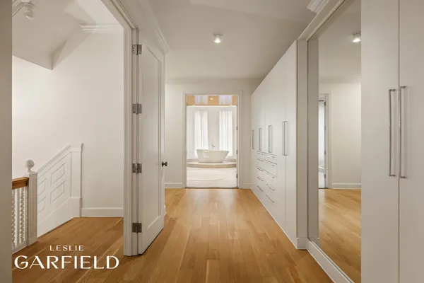 $12,995,000 | 33 West 71st Street | Upper West Side