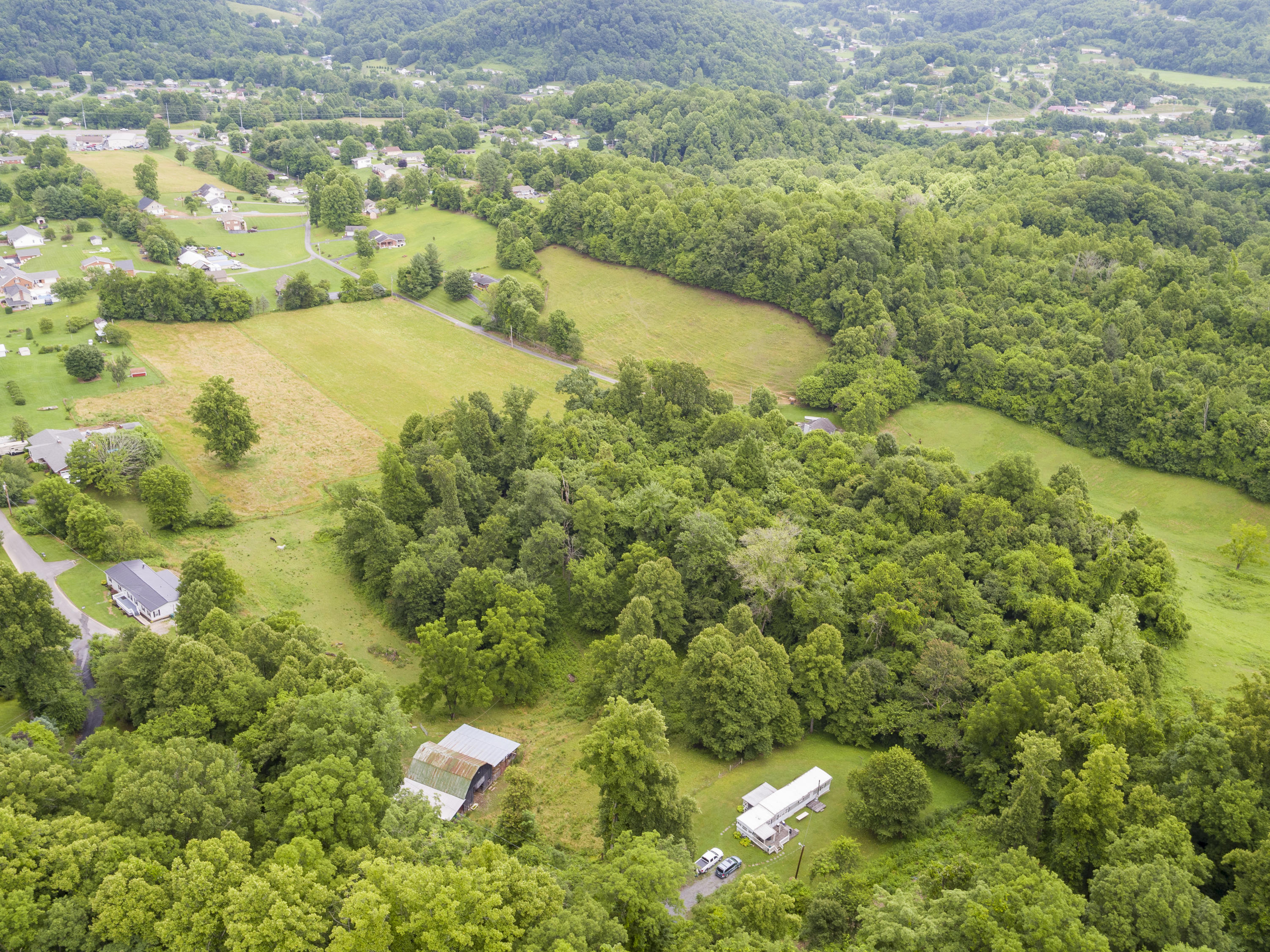 221 Clay Little Road Elizabethton, TN 37643 - Photo 1 of 14 ClayA--15