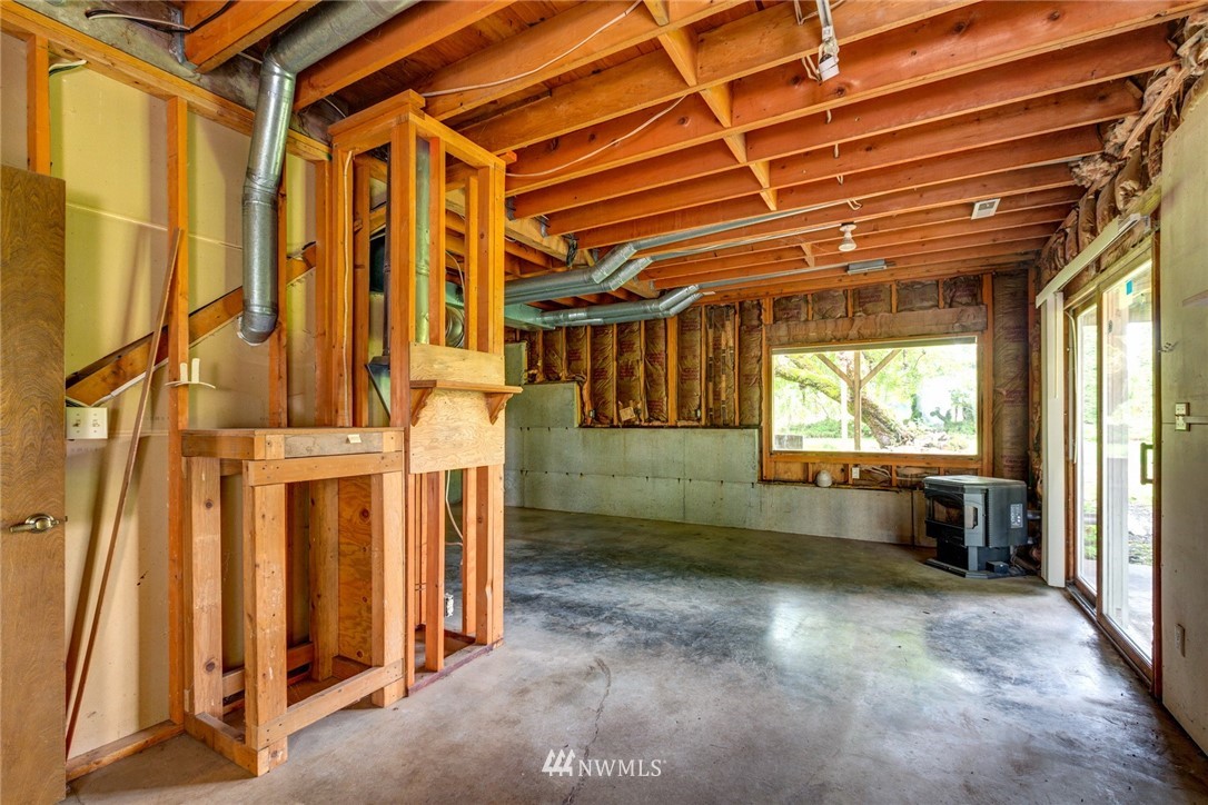 6097 Everson Goshen Road Bellingham, WA 98226 - Photo 16 of 24