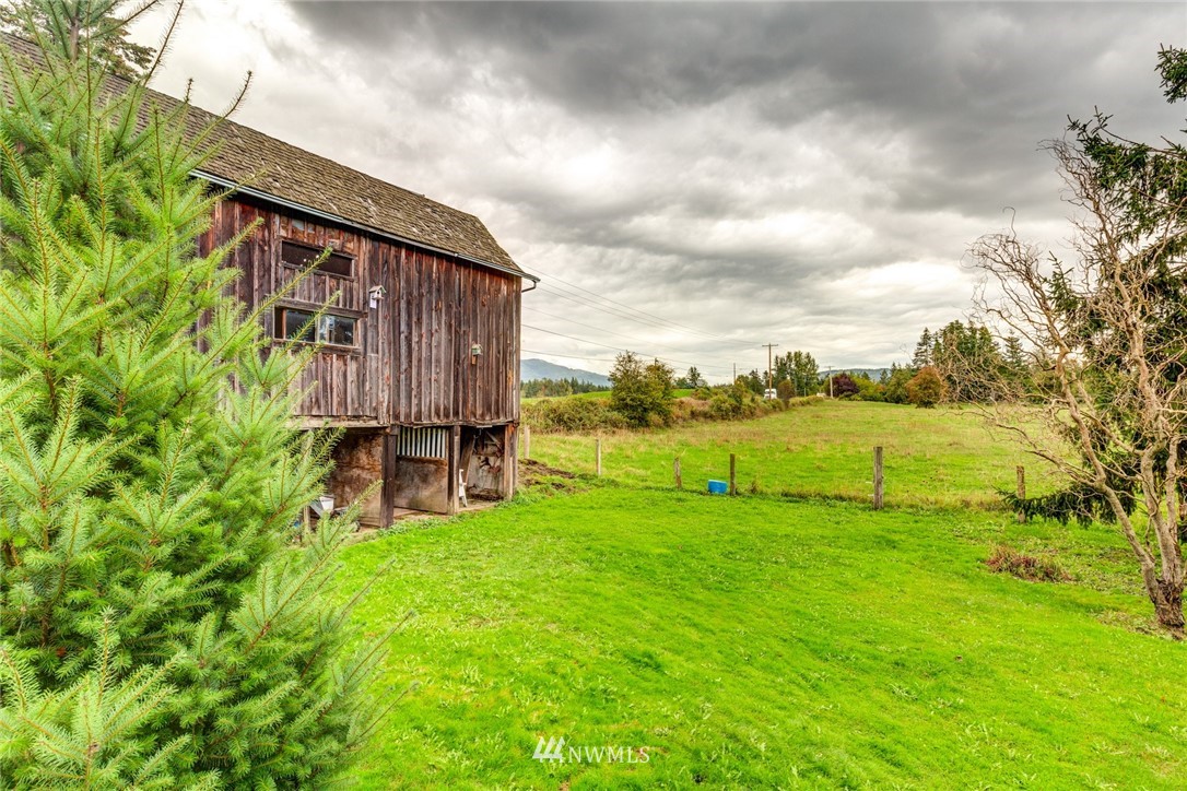 6097 Everson Goshen Road Bellingham, WA 98226 - Photo 21 of 24