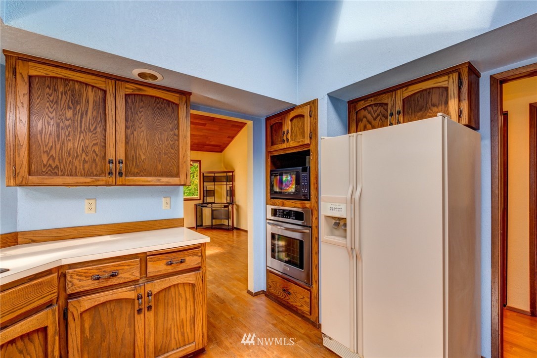 6097 Everson Goshen Road Bellingham, WA 98226 - Photo 5 of 24
