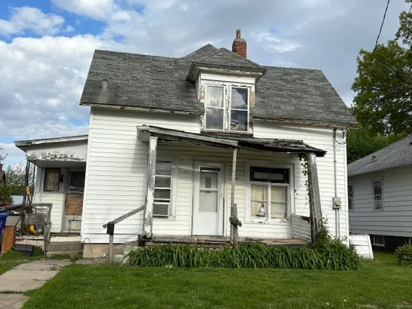 $19,700 | 310 5th Avenue, Kewanee, IL 61443