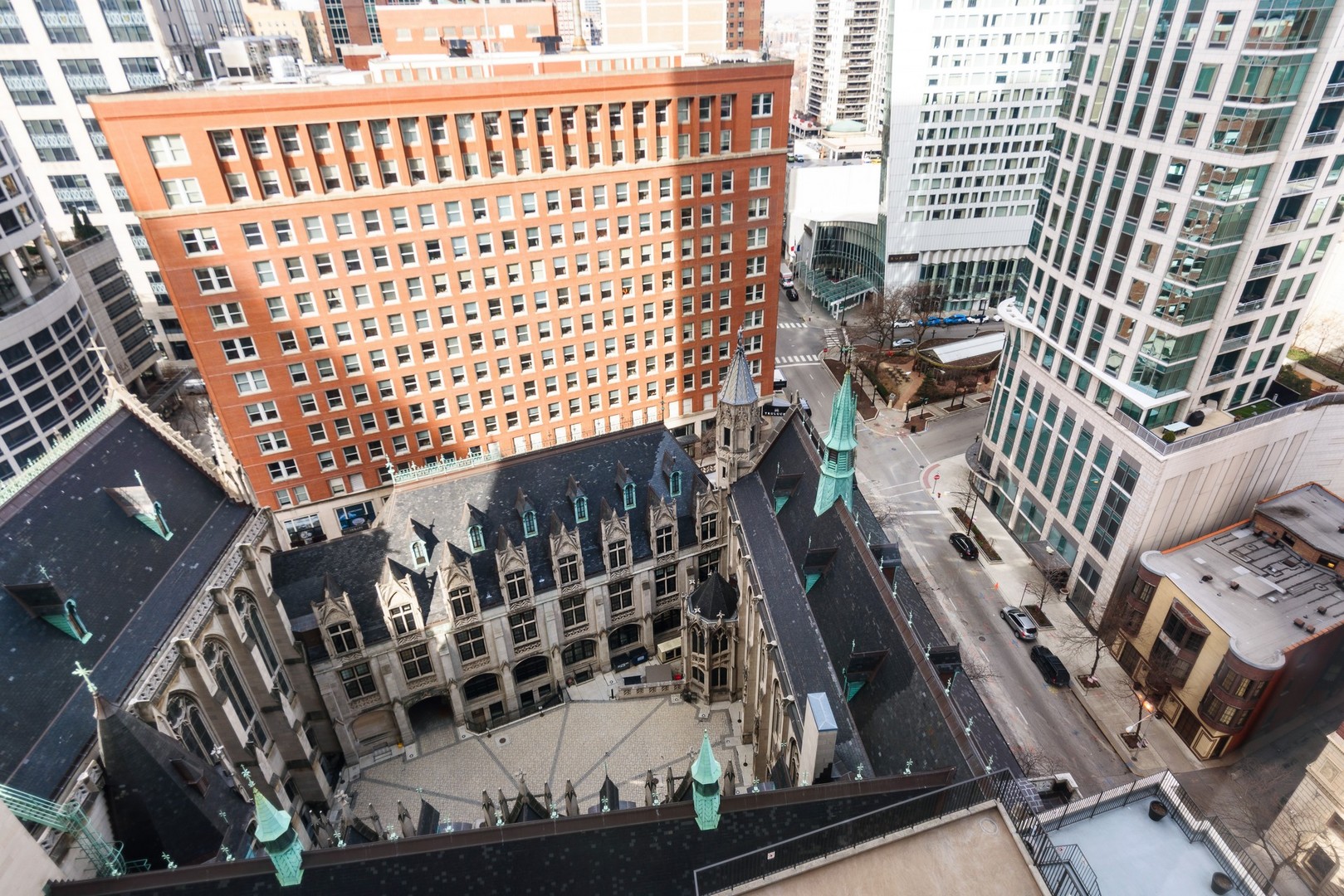 111 East Chestnut Street, Unit 20D Chicago, IL 60611 - Photo 16 of 23