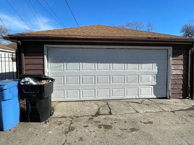 $264,000 | 7148 South Sawyer Avenue, Chicago, IL 60629