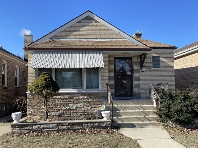$264,000 | 7148 South Sawyer Avenue, Chicago, IL 60629