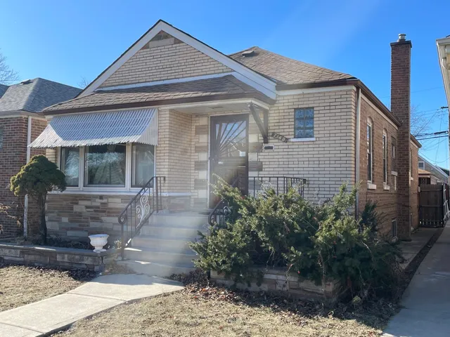 $264,000 | 7148 South Sawyer Avenue, Chicago, IL 60629