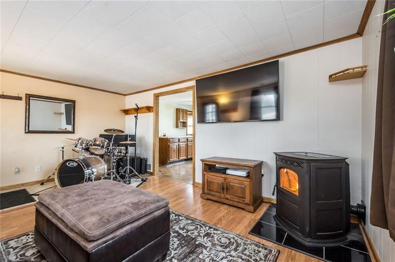 119 Hodgson Road Darlington, PA 16115 - Photo 3 of 17 Gallery Image 3